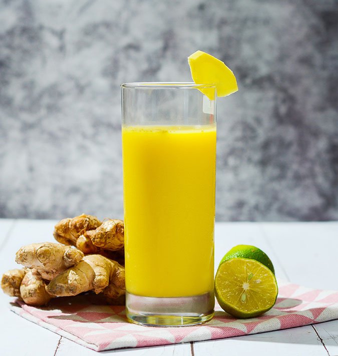 Ginger juice can be an effective remedy for sore throats