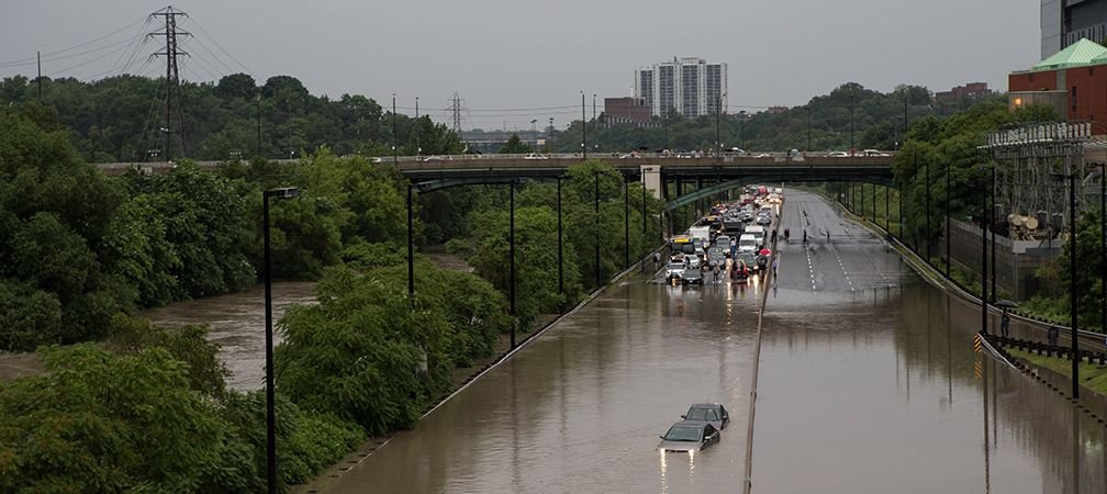 Flooding along the Don Valley Parkway, Toronto