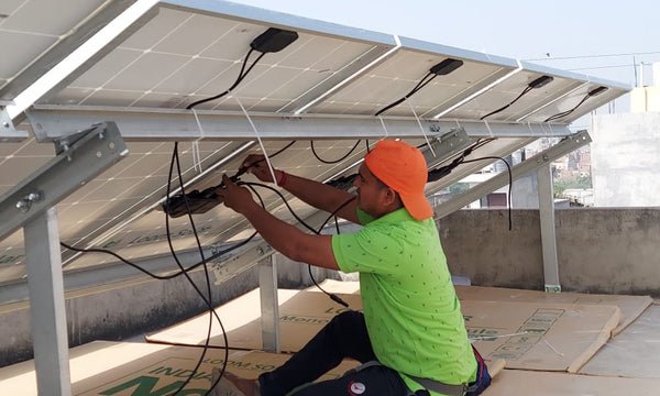 solar installer
