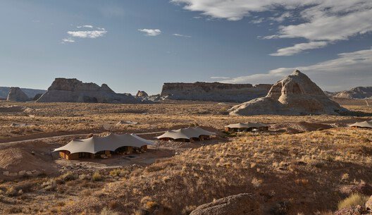 Camp Sarika / Amangiri + Luxury Frontiers. Image © Aman Camp Sarika / Amangiri + Luxury Frontiers. Image © Aman
