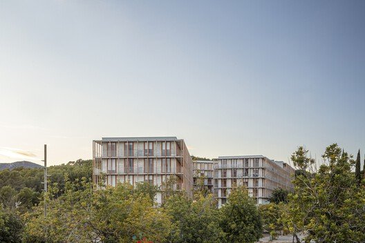 Social Housing 1737 / HARQUITECTES. Image © Adrià Goula Social Housing 1737 / HARQUITECTES. Image © Adrià Goula