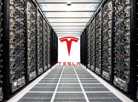 Tesla's Carbon Credit Revenue Soars to $2.76 Billion Amid Profit Drop
