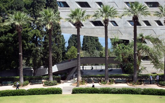Issam Fares Institute – American University of Beirut / Zaha Hadid Architects. Image © Luke Hayes