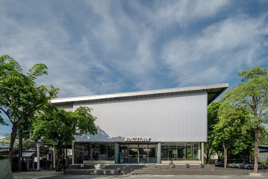 © Mr.Jinnawat Borihankijanan