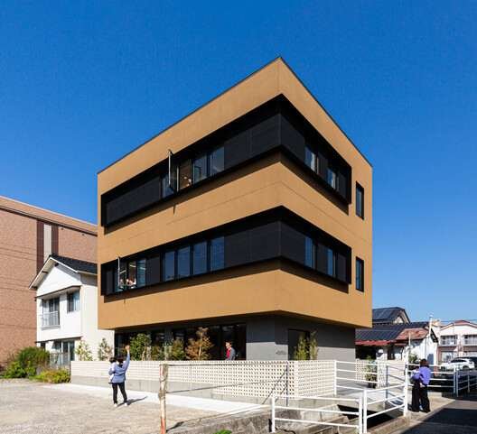 Courtesy of HIBINOSEKKEI + Youji no Shiro