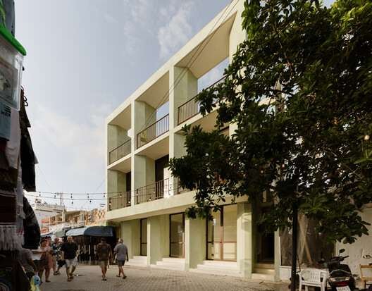 © Jonatan Smith - A Minimal Moment