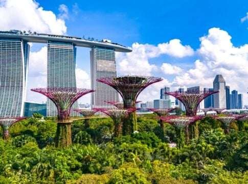 Singapore’s $1 Billion Carbon Credit Push: A New Path to Net Zero?