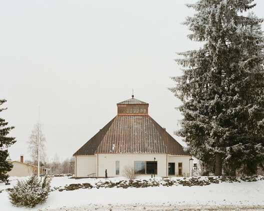 © Kalle Kouhia