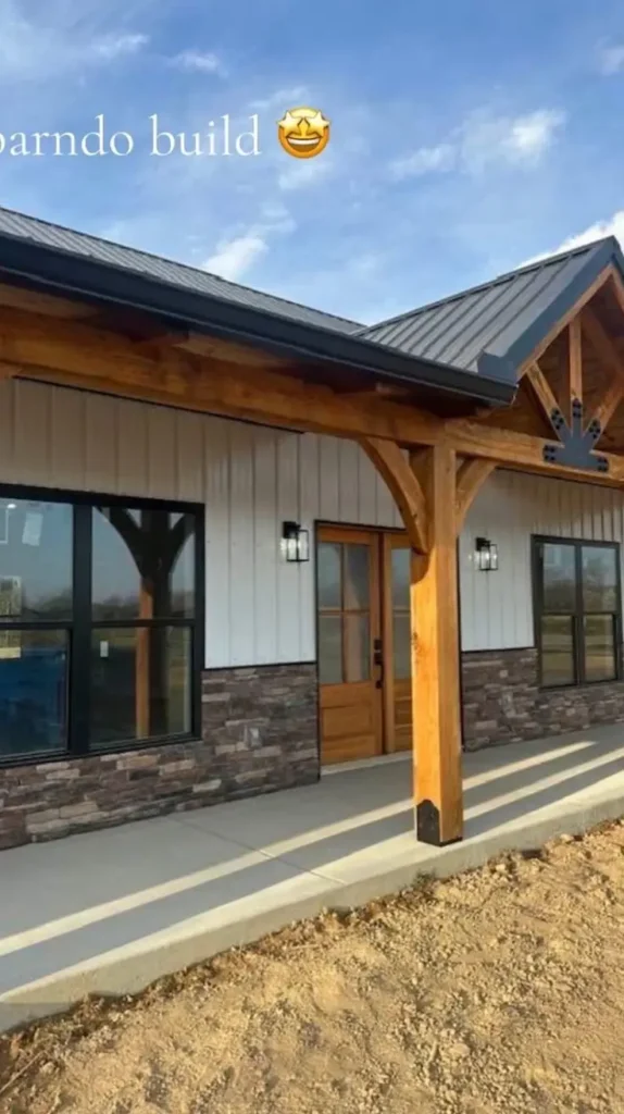 Stunning Exterior Modern Barndominium Ideas Stunning Exterior Modern Barndominium Ideas