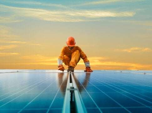 SolarBank Stays Steady as Trump's Clean Energy Rollbacks Loom