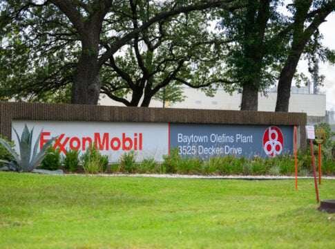 ExxonMobil’s (XOM Stock) Wild Ride: Gas Discovery, $14M Pollution Fine, and Carbon Storage Push