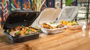 Clover food containers for delivery, takeout