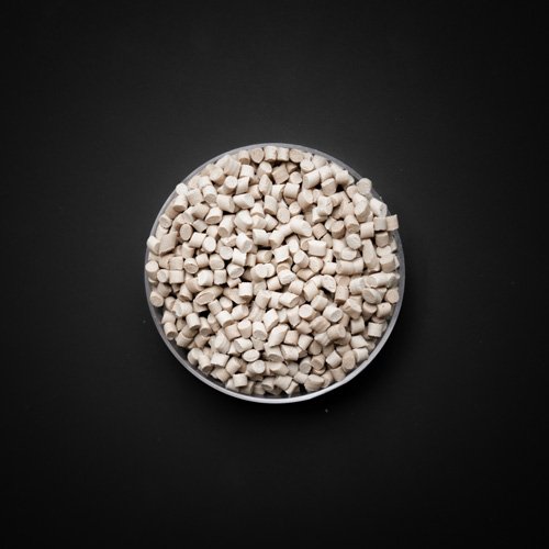 light colored bioplastic pellets made from seaweed