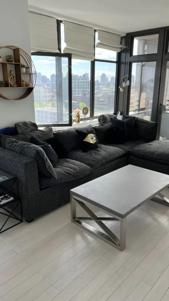 Perfect Color Schemes to Complement Your Black Couch Perfect Color Schemes to Complement Your Black Couch