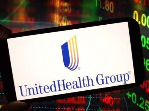 UnitedHealth Group (UNH) Stock Soars After Berkshire's $1.57B Stake: But Can It Win the Net-Zero Race?