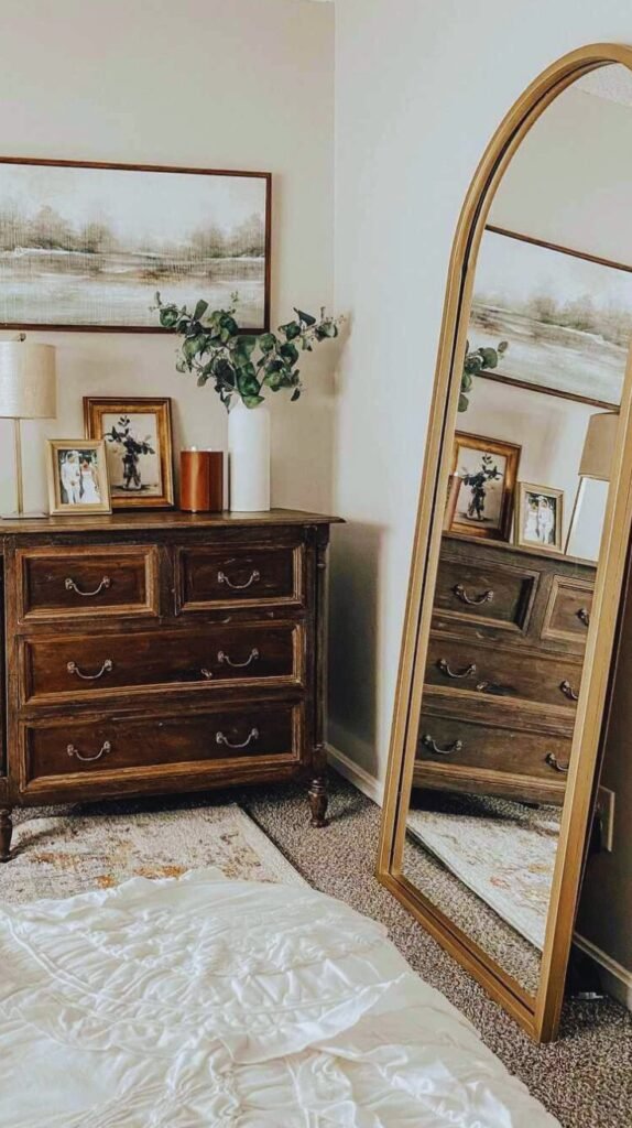 Bedroom Dresser Decor Height with Mirrors and Artwork Bedroom Dresser Decor Height with Mirrors and Artwork