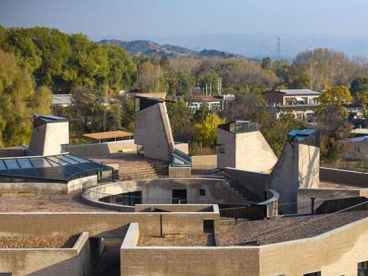 West Wusutu Village Community Center / Zhang Pengju. Image © Dou Yujun