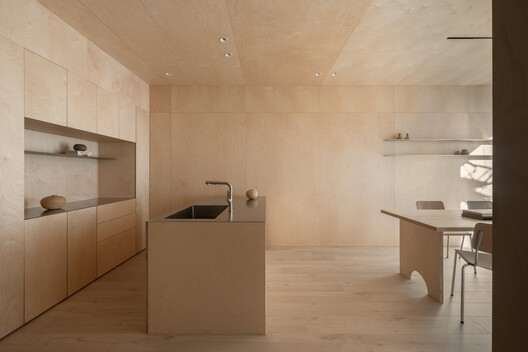 © Yi-Hsien Lee and Associates YHLAA