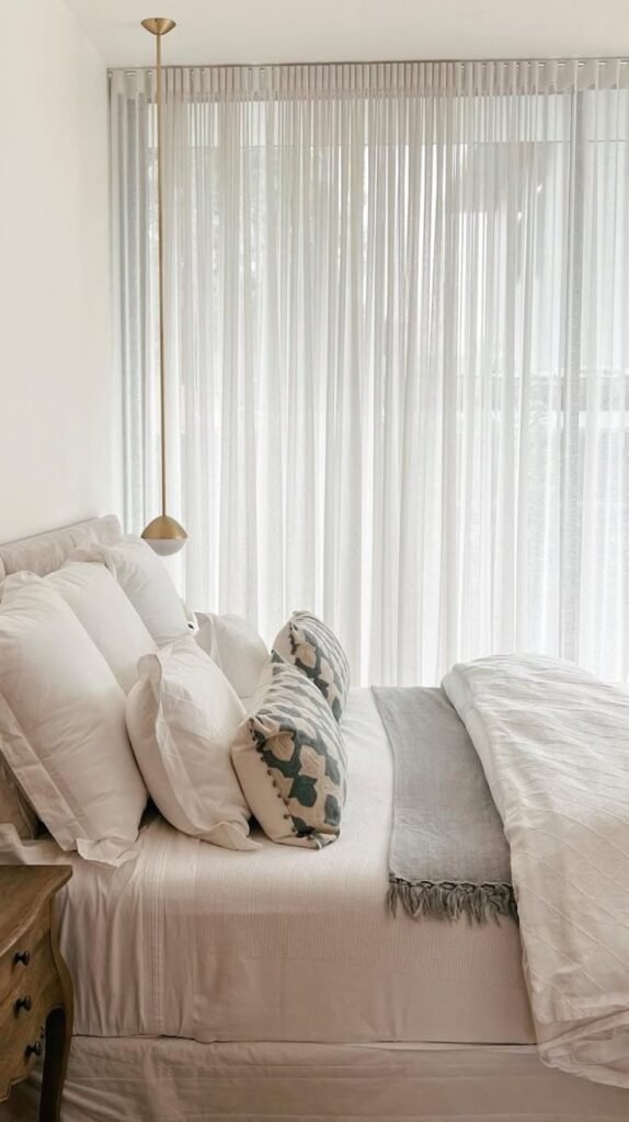 floor to ceiling curtains