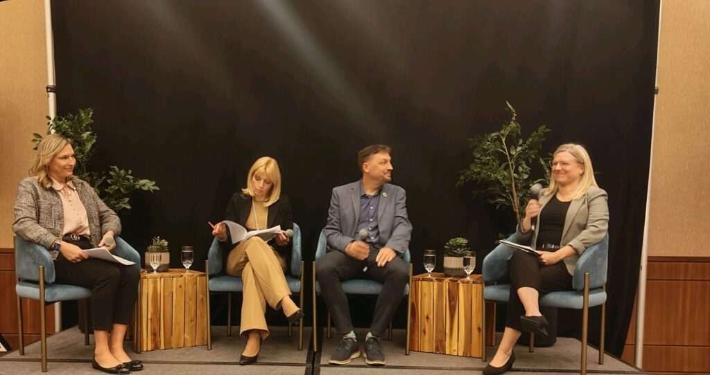 David Marshall speaks on a panel about sustainability and supply chains. The event was hosted in October 2025 by the Environmental Business Council of Quebec.