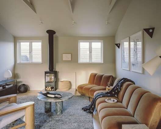 © Building Narratives