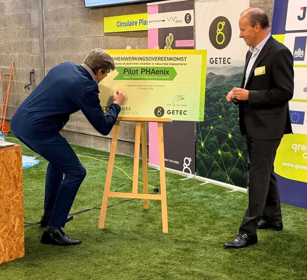 PHA from byproducts dairy industry