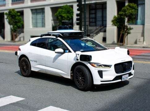 Waymo Eyes London Launch in 2026 as Alphabet’s Q3 Momentum Boosts Global Robotaxi Race