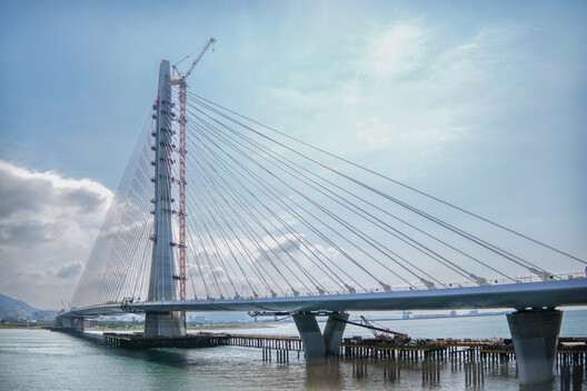 Danjiang Bridge in Taiwan by Zaha Hadid Architects. Construction photography. Image © Paddy Chao