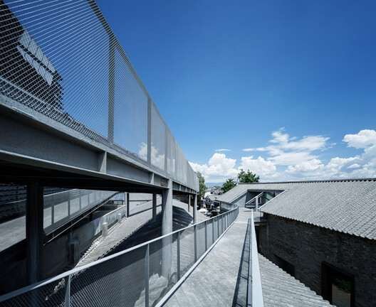 Courtesy of highlite images Courtesy of highlite images