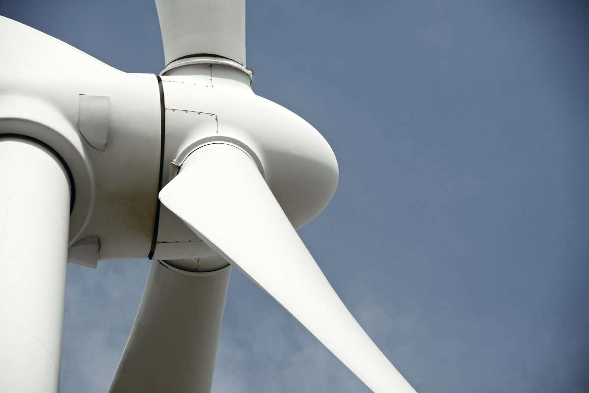 Wind energy rotor and turbines in close up
