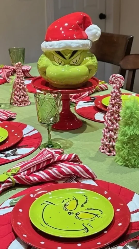 Grinch Table Centerpiece Grinch Table Centerpiece