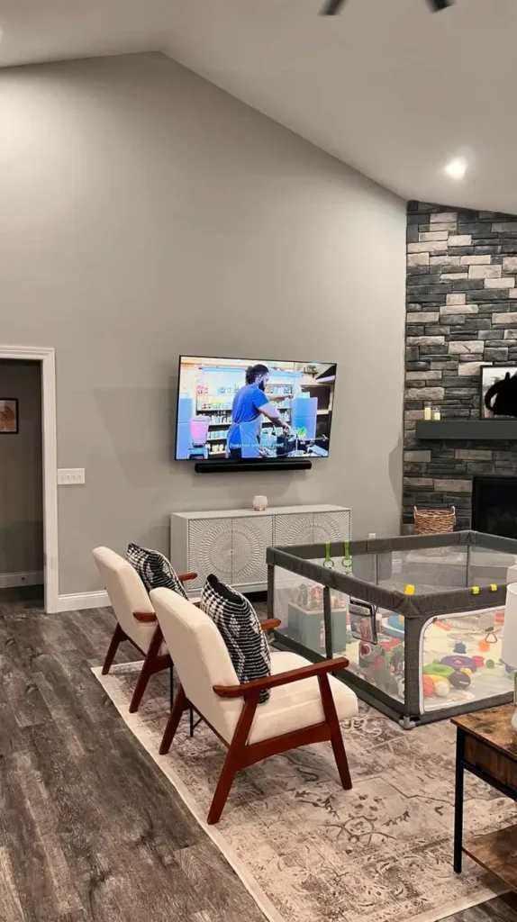 Living Room Upgrades Walls With Warm or Neutral Colors