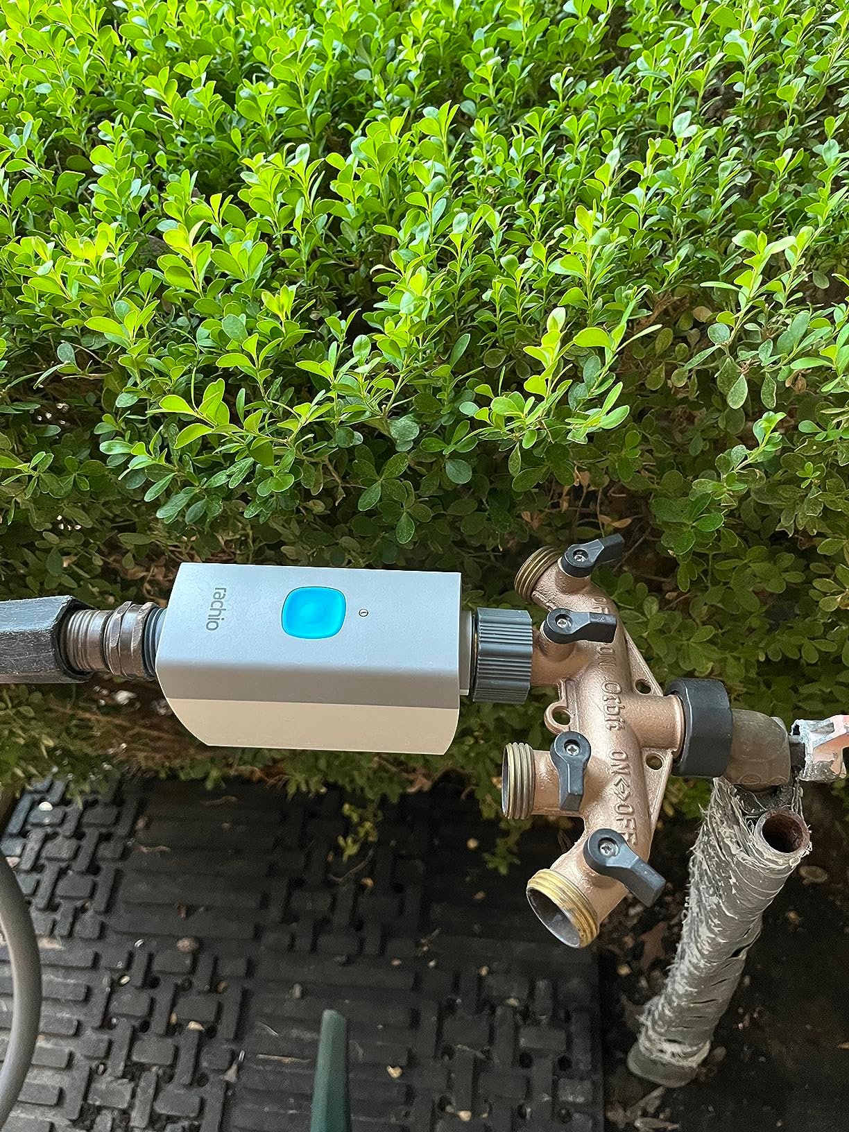 In many parts of the world — especially in regions with water scarcity or irregular rainfall — water is a precious resource. For gardeners, small-scale farmers, or home growers, being efficient with water is both an economic and environmental concern. Overwatering not only wastes water but can also harm plants (root rot, nutrient leaching) or lead to runoff, which may pollute nearby soil and water bodies. Smart irrigation devices like Rachio’s use a mix of weather data, scheduling algorithms, and user input to deliver water only when needed. Instead of watering on a fixed schedule (as with old mechanical timers), these devices adapt to actual conditions: Weather-based watering: If rain is forecast, the system can skip the watering: this avoids wasting water when soil already has adequate moisture. Soil moisture-based logic (for more advanced smart systems): Some smart controllers use soil moisture sensors to detect if soil is dry before triggering watering — thus avoiding overwatering. Proper scheduling and zoning: Different plants or garden areas (grass, flowerbeds, shrubs, vegetables, newly planted trees) have different water needs. Smart timers allow separate scheduling per zone. Flow monitoring / leak detection: By tracking water flow, smart timers can notify you of leaks or abnormal usage — preventing water waste and possible damage. This helps conserve water and protects landscape health. The result: more precise water delivery, healthier plants, less waste, and better resource management.