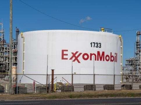 ExxonMobil’s $20B Low-Carbon Bet in 2030 Plan: Big Emissions Cuts, Bigger Oil Production