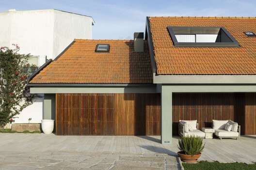 © Ivo Tavares Studio