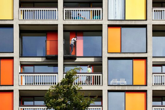 Park Hill Phase 1 by HawkinsBrown and Studio Egret West. Image © Jack Hobhouse