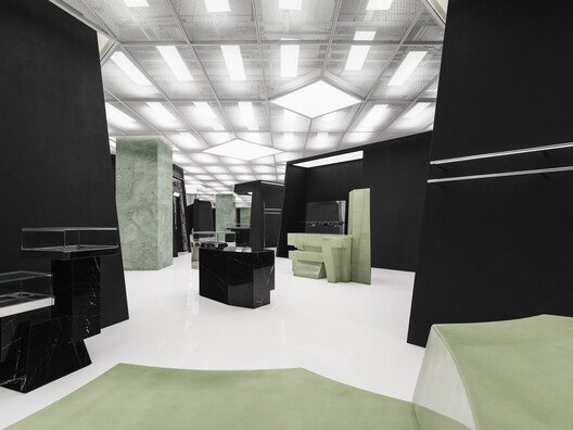 Coscia Guangzhou Concept Store / All Design Studio. Image © Studio TEN Coscia Guangzhou Concept Store / All Design Studio. Image © Studio TEN