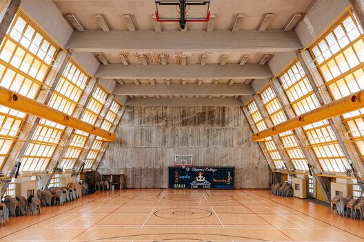 The Tang Shiu Kin Hall, St. Stephen’s College. Image © Kevin Mak, courtesy of Brutalism Hong Kong Research Group The Tang Shiu Kin Hall, St. Stephen’s College. Image © Kevin Mak, courtesy of Brutalism Hong Kong Research Group