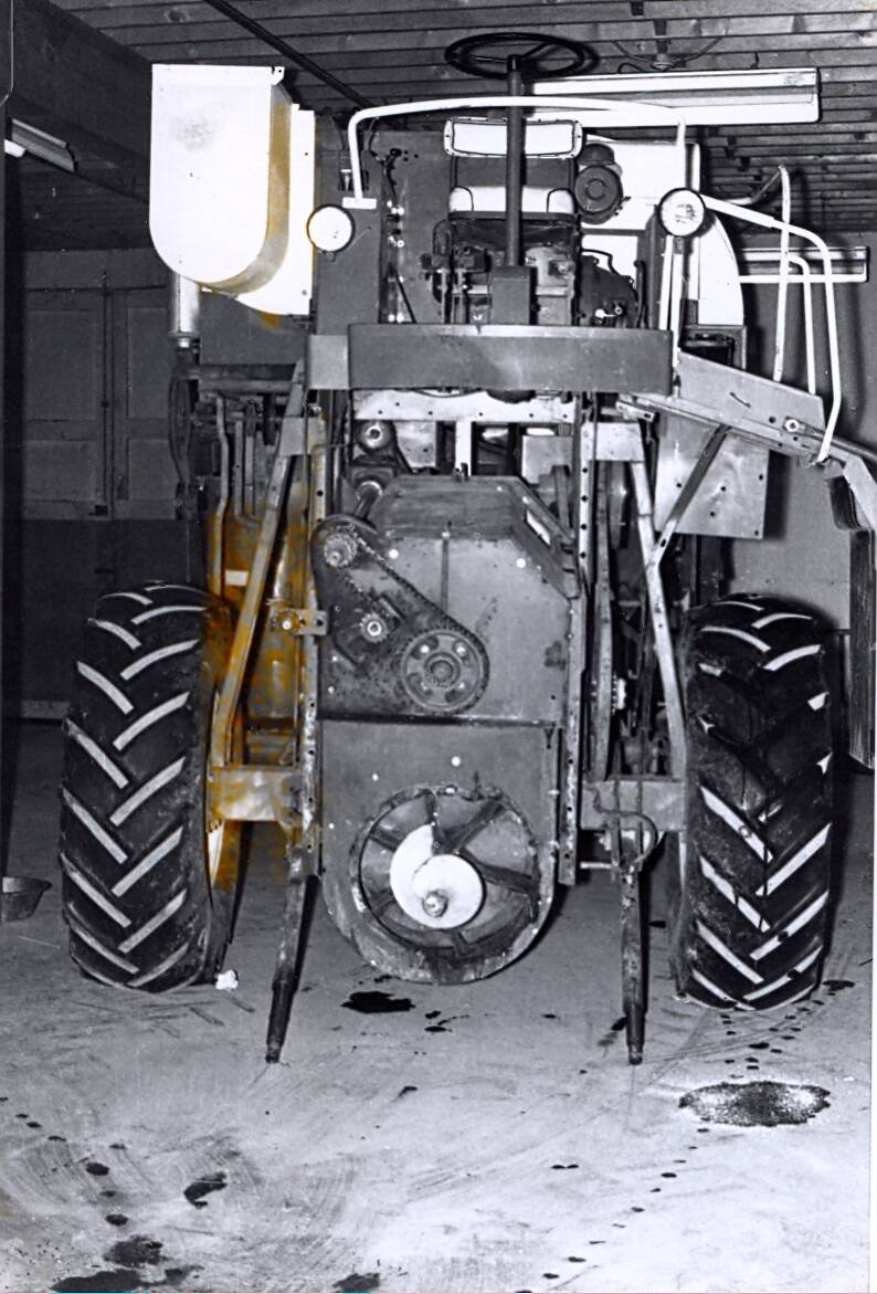A front view of the R1A, which was put to work in the 1967 growing season.