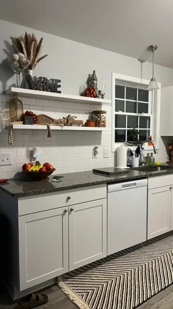 Upper Cabinet Decor Ideas to Transform Your Kitchen

