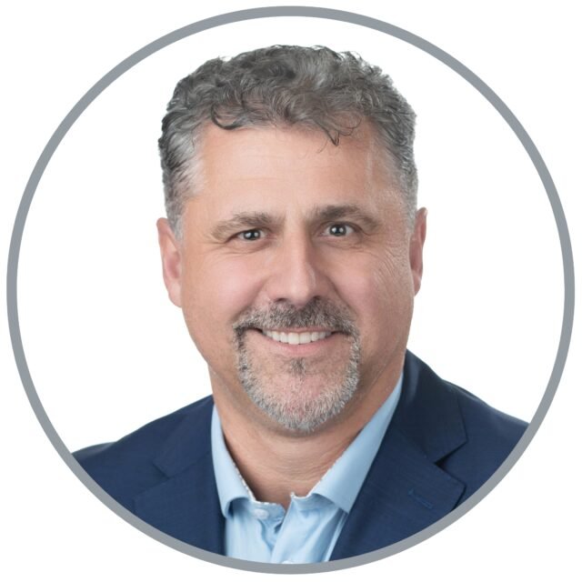 Circle Headshot Dean Forgeron