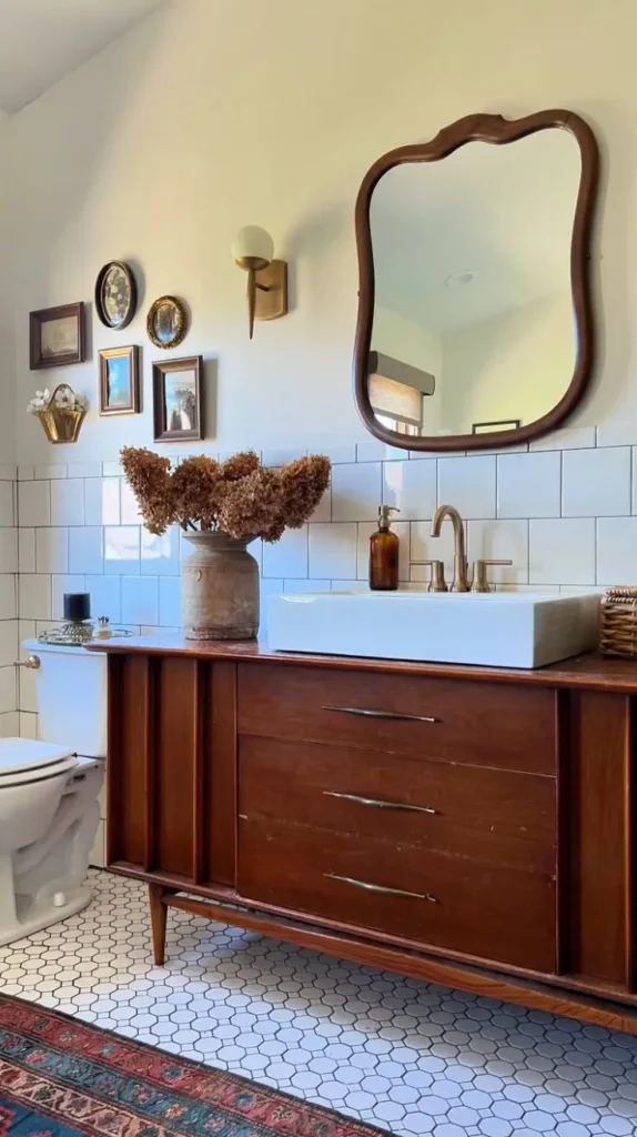 Bathroom Mirror Styles That Instantly Transform Your Space Bathroom Mirror Styles That Instantly Transform Your Space