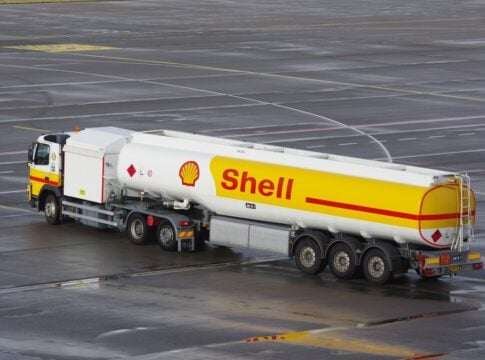 Big Oil’s Carbon Reality: Shell’s 1.1 Billion-Ton Footprint Shows the Scale of the Energy Transition