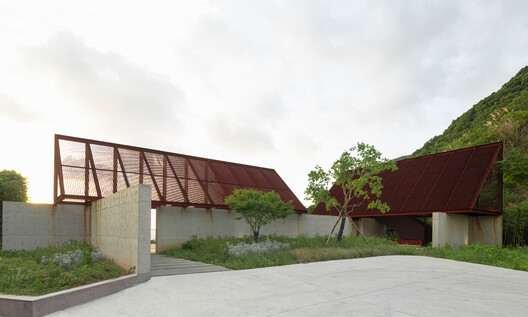 Courtesy of Atelier LuxNox