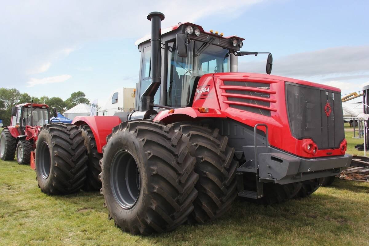 MTZ’s relatively low-cost Kirovets K-744 is manufactured in Russia. Photo: Scott Garvey