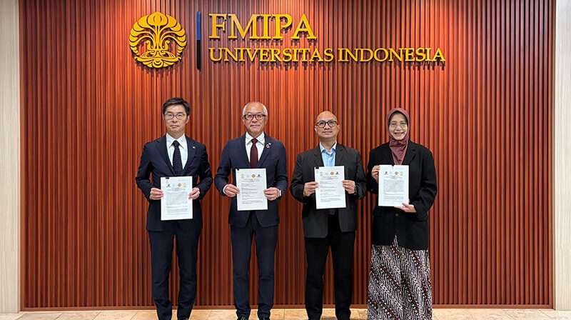 A signing ceremony held at Universitas Indonesia on April 7.