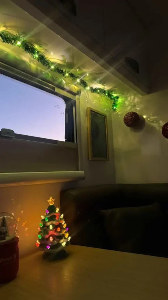 Cute Camper Decorating Ideas 