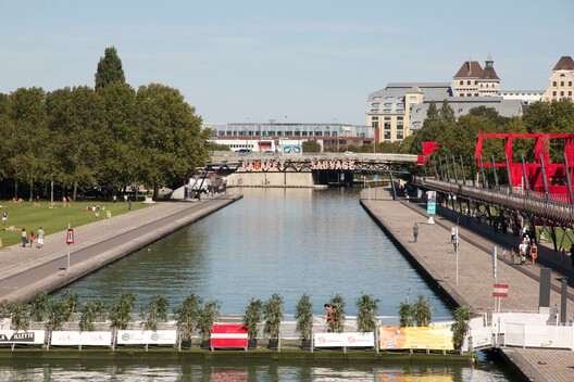 Parc de la Villette, Paris, September 2012. Image © Marko Kudjerski via Wikimedia Commons,  licensed under CC BY 2.0