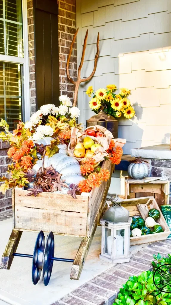 Wheelbarrow Decor Ideas That Turn Any Yard Into a Charming Outdoor Escape Wheelbarrow Decor Ideas That Turn Any Yard Into a Charming Outdoor Escape