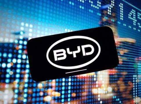 BYD Stock (1211.HK) in Focus: Record EV Exports, Solid-State Batteries Advances, and Smart Driving Push